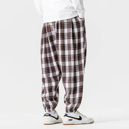 Hirogi Plaid Pants